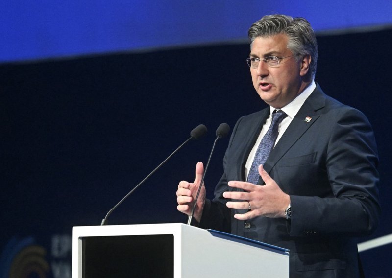 Plenković: 'Uime Vlade Republike Hrvatske i u svoje osobno ime upućujem svesrdne čestitke'