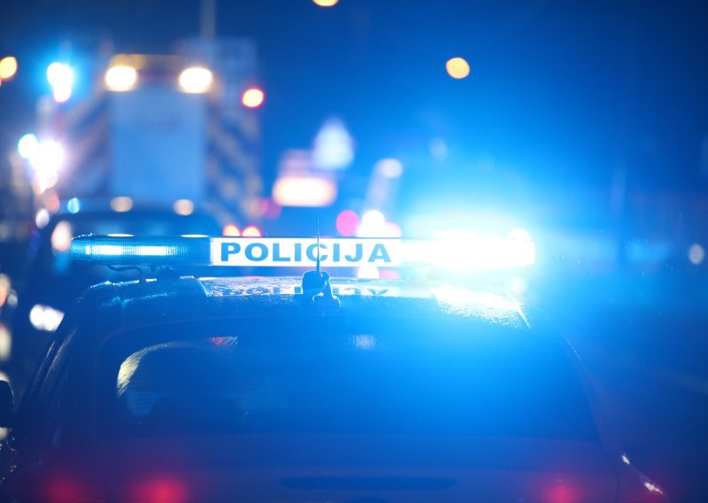 Kombijem udario biciklista i pobjegao