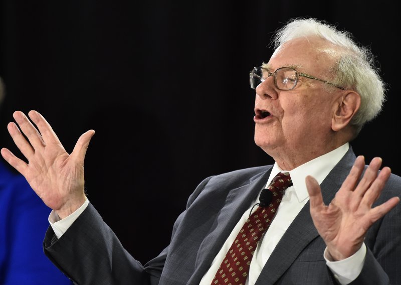 Warren Buffett napušta čelno mjesto tvrtke Berkshire Hathaway nakon 55 godina