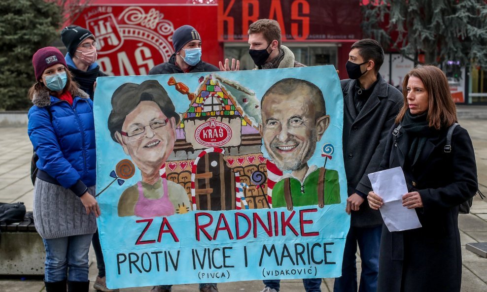 Konferencija za medije Radničke fronte ispred tvornice Kraš