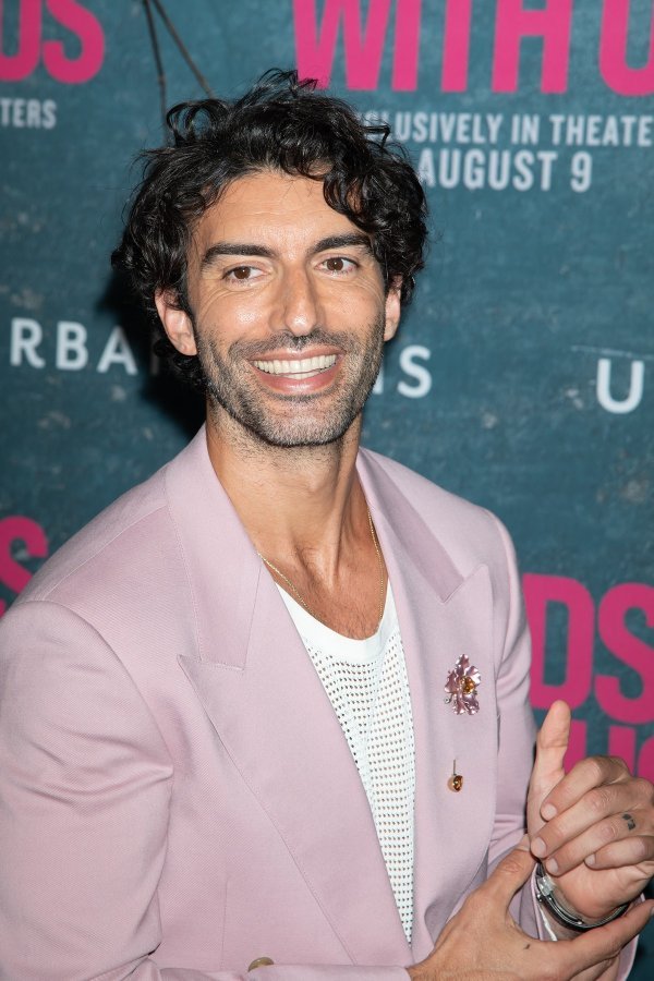 Justin Baldoni povukao drastičan potez: Usred pravne bitke s Blake Lively ugasio zakladu